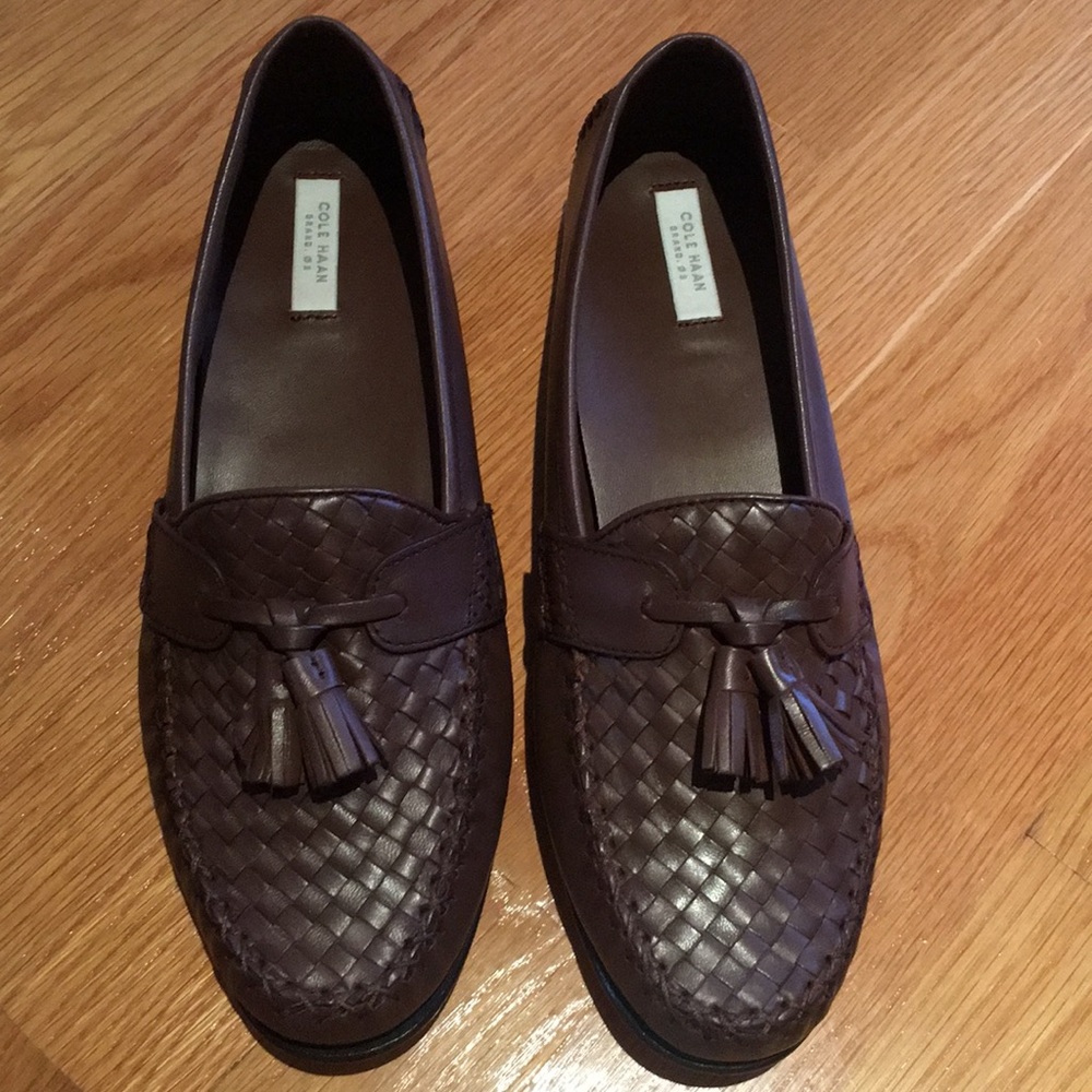 Brown Cole Haan tassel loafer size 9.5
